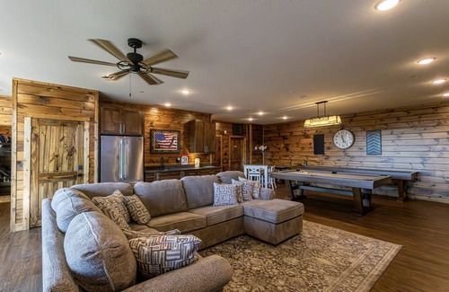 Gatlinburg Cabin | Premier Retreat! Special Discounts! Elevator!