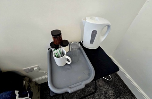 Brierfield House | Premier Single room Ensuite with Shower-Room 5