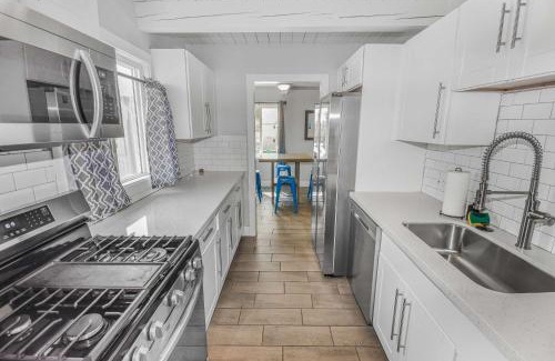 Northeast Reno House | Premier Stay Near Casinos with King Beds & Entertainment