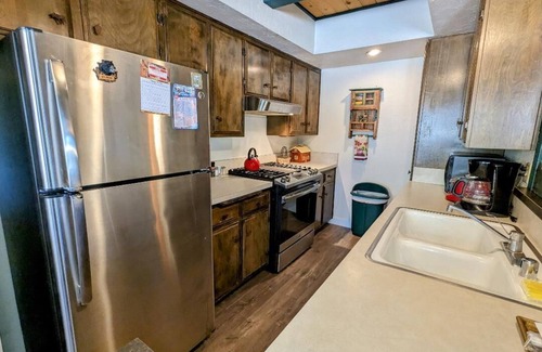Big Bear Lake House | Premier Townhouse Just Steps from Snow Summit Mountain Resort!