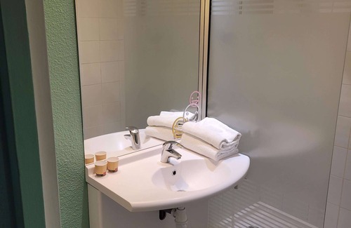 Dardilly Hotel | Premiere Classe Lyon Nord - Dardilly