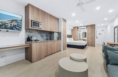 Palm Cove Apartment | Premium 1 Bedroom Beach Club Apartment 3416