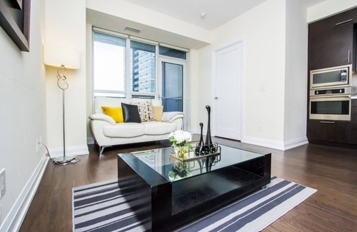 North York Apartment | Premium 1 Bedroom/Parking/Subway/North York