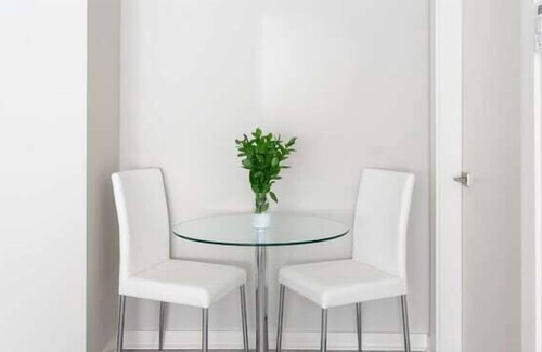 Downtown Jackson Apartment | Premium 1 Bedroom Sum