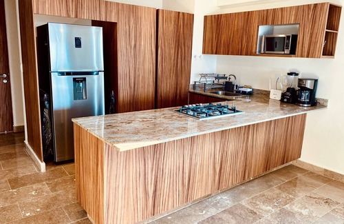 Boca del Rio Apartment | Premium 2-BED/2-BTHR Aprt with AC, WiFi, 3 pools, in fabulous Playas del Conchal