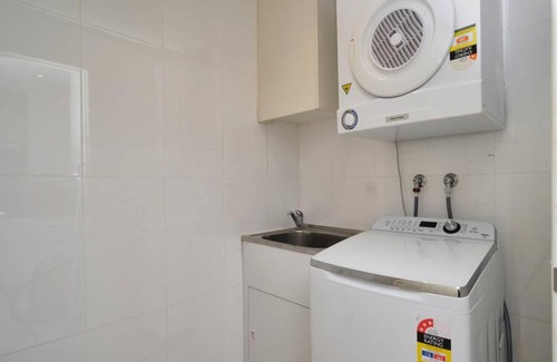 Warrawee Apartment | Premium 2 Bedroom Garden Apartment