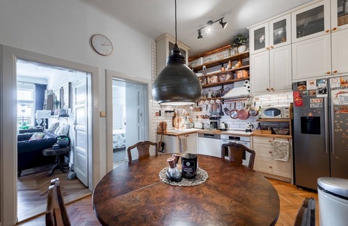 Prague 3 Apartment | Premium 3 Bed 3 Bath & Lounge Apartment