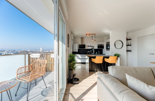 Quartier du Mont Gargan Apartment | Premium Apartment “Tokyo” with Stunning View of the Seine & Private Parking