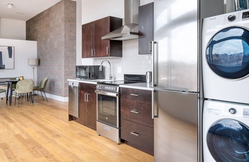 Cherry Creek Apartment | Premium Cherry Creek 2BR w/ W/D, Roof & Lounge, nr mall, by Blueground