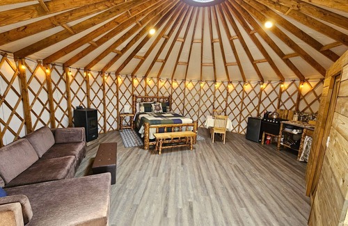 Nabesna House | Premium Comfort in the Wilderness