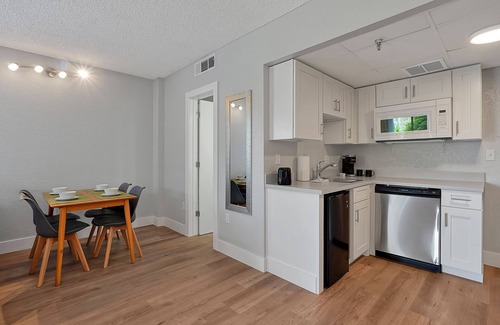 Southwest Orlando Resort | Premium Condos near Universal Studios