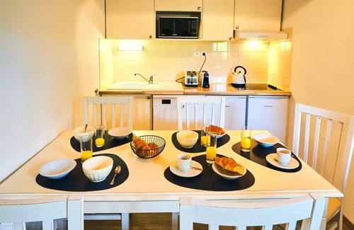 Parentis-en-Born House | Premium Cottage 2 Schlafzimmer 4 Personen mit Garten