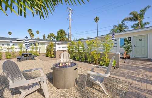 South Oceanside House | Premium Deluxe King Studio + Patio - South Oceanside Bunalow 10