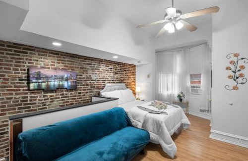 Chinatown Apartment | Premium Flat Near Attractions