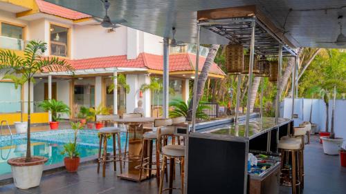 Arpora Hotel | Premium hotel Goa Continental By PerfectStayz