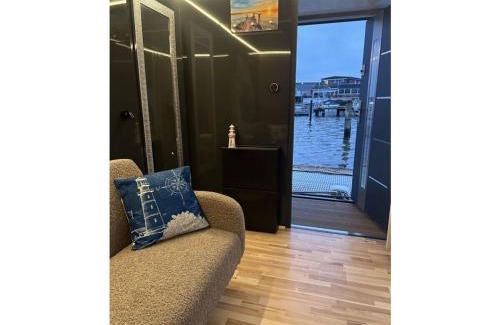 Herrenwyk Boat Rental | Premium Houseboat Blue Lagoon