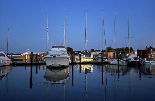 Herrenwyk Boat Rental | Premium Houseboat Blue Lagoon