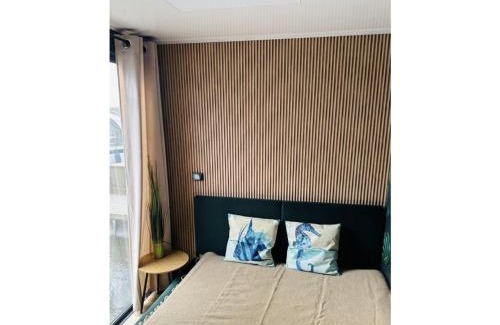 Herrenwyk Boat Rental | Premium Houseboat Blue Lagoon