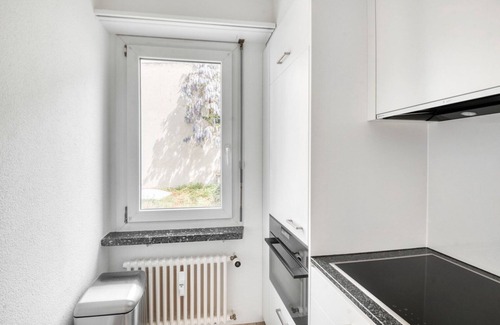 Iselin Apartment | Premium Iselin 1 Room w/Storage, 1min to Local Market, by Blueground