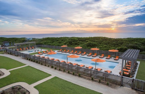 Duck Apartment | Premium King | Beach Access + Award-Winning Spa