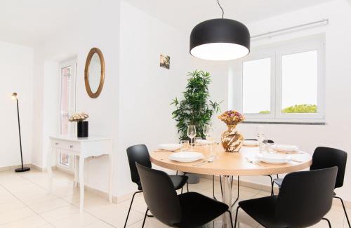 Seca Apartment | Premium Levant Marina Apartments with Sea View by Locap Group