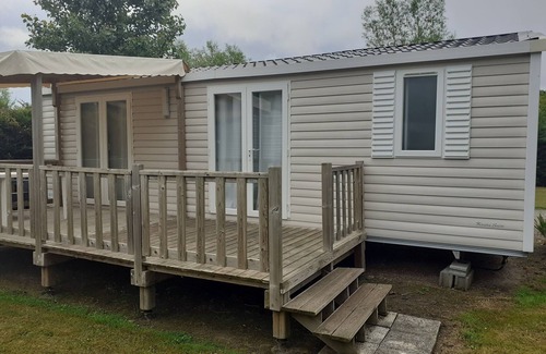Le Perrier House | Premium mobile home, 7 minutes from the beach and indoor pool.