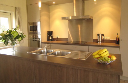 Zuidzande House | Premium Mobile Home Near Beach with sauna