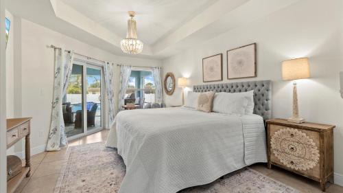 Jensen Beach House | Premium Modern Pool Home- 1 Mile to Downtown & 3 Miles to Beaches