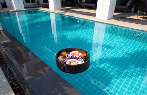 South Pattaya Villa | PREMIUM Pool Villa Pattaya 5 bedroom, 4 bathroom, BBQ, Jacuzzi, BBQ Grill