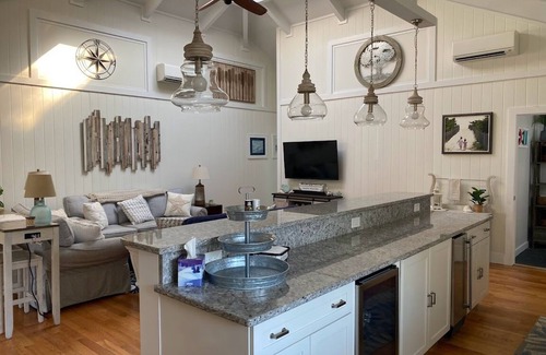 Country Club Estates House | Premium Quality Cottage "In-Town" Rehoboth, 3 Bedrooms each w/Full Bath!