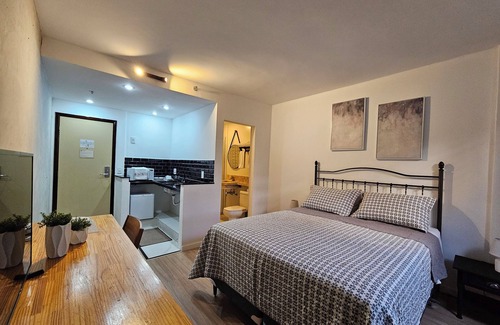Vila Sao Francisco Hotel | Premium Suite No. 102 at the Metropolitan Hotel in Bauru, with magnificent breakfast
