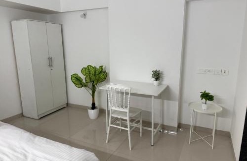 Kharadi Apartment | Premium Serviced Apartments by Abhibha Stays AC WiFi Smart Tv Besides EON IT Park