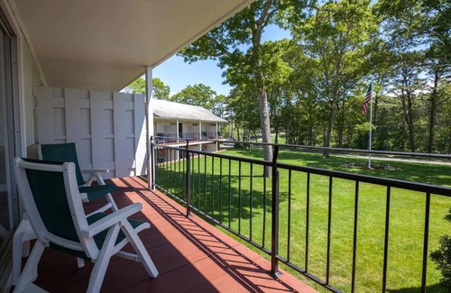South Yarmouth House | Premium Suite 2 Queens at Blue Rock Resort, Outdoor Pool, Golf Course Nearby