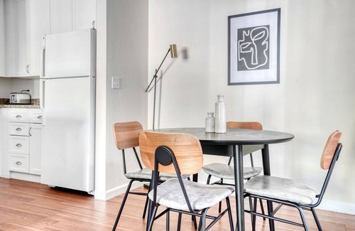 Morse Park Apartment | Premium Sunnyvale 1BR w/Pool, W/D & Gym, walk to Google, by Blueground