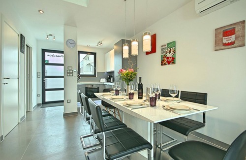 Funtana House | PREMIUM VACATION HOME WITH SEAVIEW