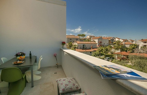 Funtana House | PREMIUM VACATION HOME WITH SEAVIEW