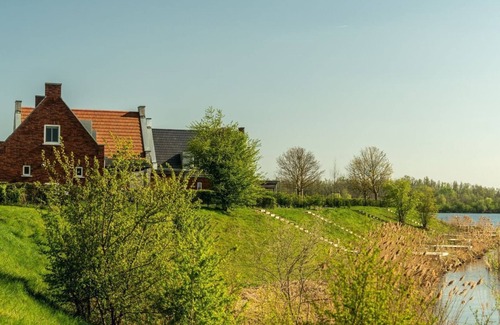Thorn Villa | Premium Water 12p - Six Bedroom Villa, Sleeps 12