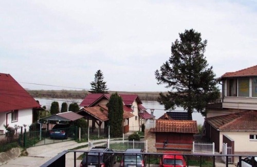 Novi Banovci Apartment | Prenočište Dunav