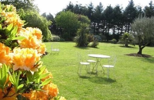 Saint-Barthelemy Cottage | PRES PONTIVY Cottage In A Country Setting And Relaxing wi-fi
