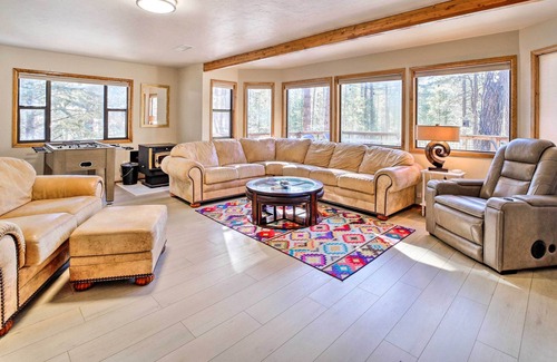 Prescott Cabin | Prescott Cabin Rental w/ Deck - Pet Friendly!