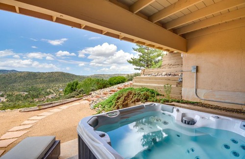 Lynx Mountain View Estates House | Prescott Gem Hot Tub and Mtn Views, 7 Mi to Dtwn