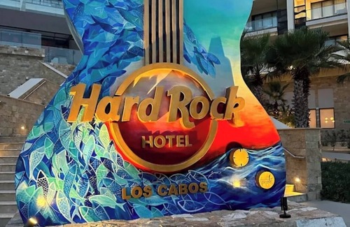 Los Cangrejos II y III Resort | Presidential 2 BR Suite Hard Rock Hotel and resort in Cabo San Lucas