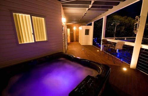 Norfolk Island House | Presidential, Hillside Ocean View Spa Villa - Exclusive Indulgence.