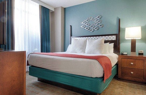 Oxon Hill Hotel | Presidential Inauguration Week 3 Nights at Club Wyndham National Harbor
