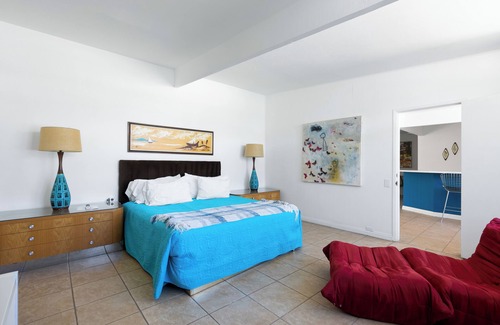 Desert Park Estates Hotel | Presidential Suite | Pool, Firepit | Near Downtown