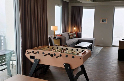 Civic District Condo | !PRESIDENTIAL SUITE! - YOUR HOME AWAY FROM HOME FOR SXSW