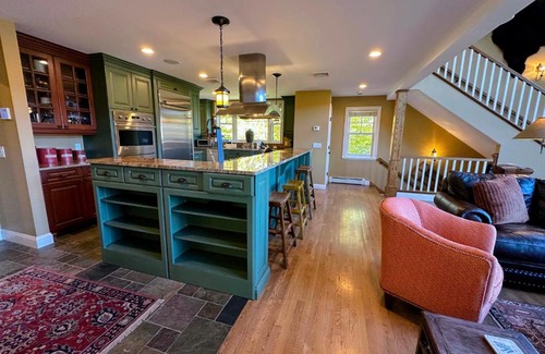 Bethlehem House | Presidential View Ski-in Ski-out Townhome with Amazing Views