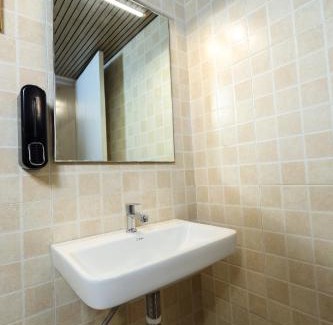 Kandivali East House | Presidential Villa - Kandivali East