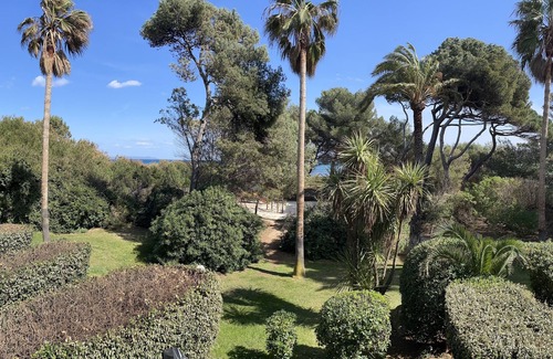 Giens Apartment | Presqu'ile de Giens - Apartment T2 - Terrace sea view - Waterfront