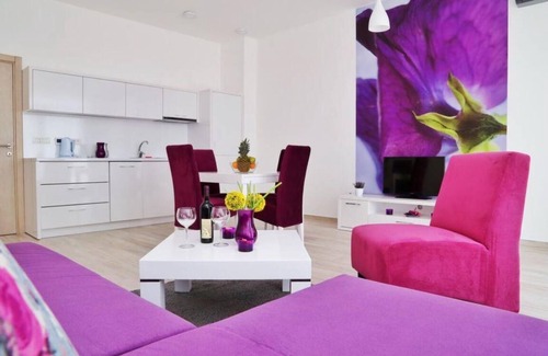 Bar Apartment | Prestige Apartment - Sea View, Private Beach, Pools & Fitness